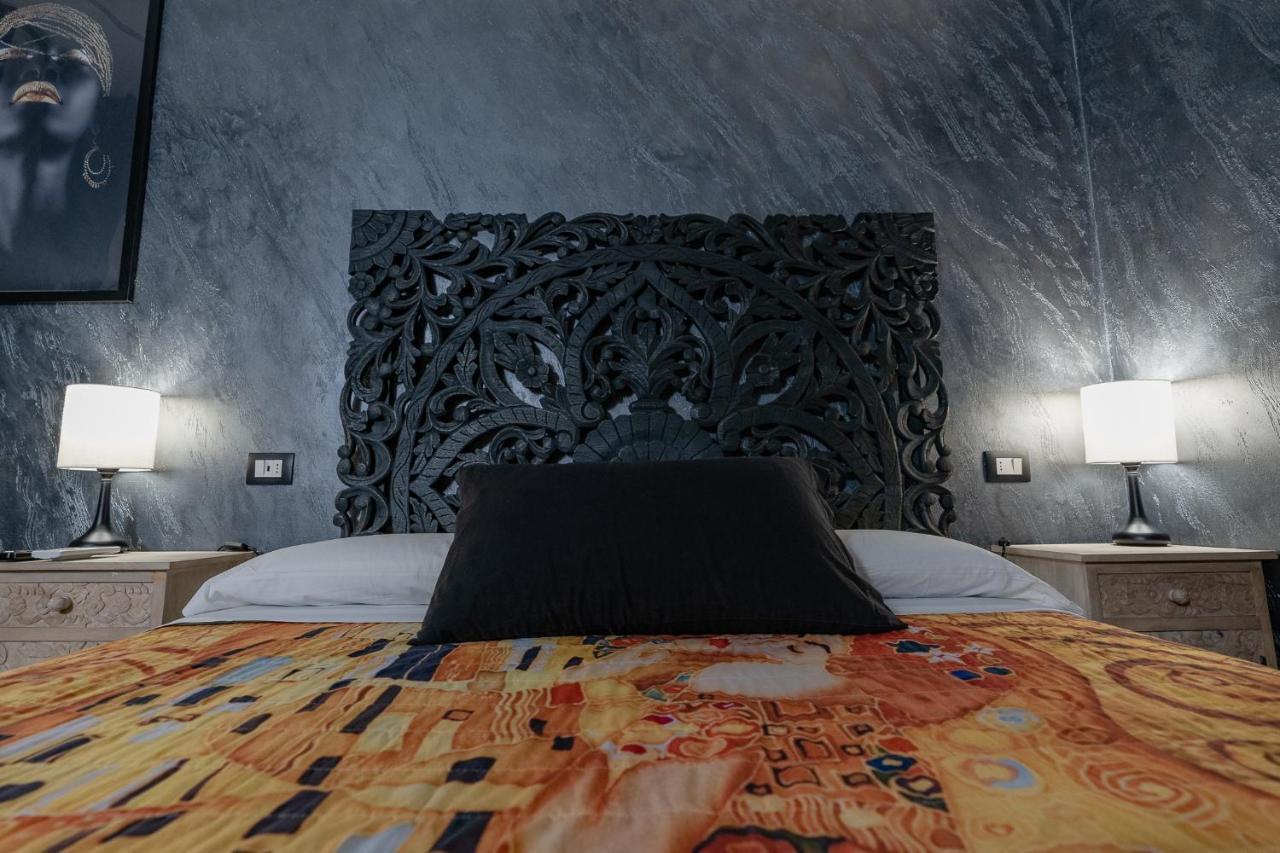 Le Boutique Luxury Rooms Diffused In Historic Center Fiumicino Eksteriør billede