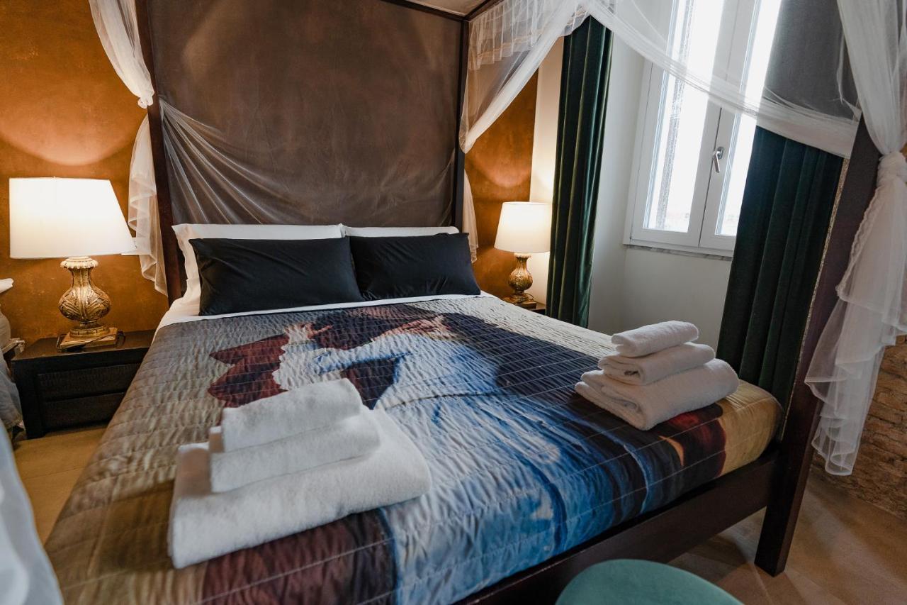 Le Boutique Luxury Rooms Diffused In Historic Center Fiumicino Eksteriør billede